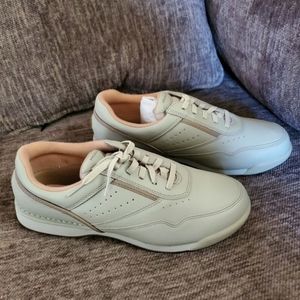 Men's prowalker by Rockport sneakers size 9 1/2